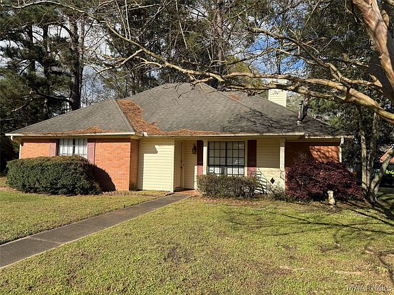 3rd image of 920 Countryside Ln