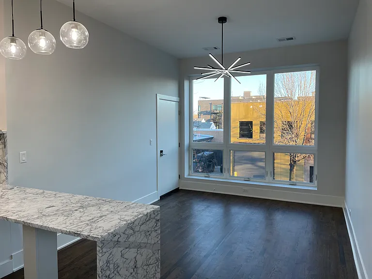 1647 W Hubbard St #2 — Photo 7
