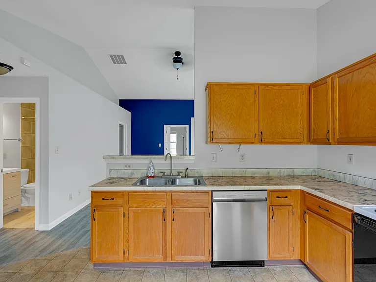 5182 Pin Oak Dr — Photo 10