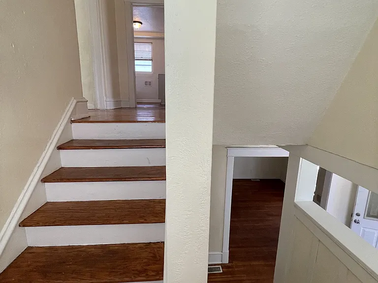 4415 Forest Ave — Photo 27