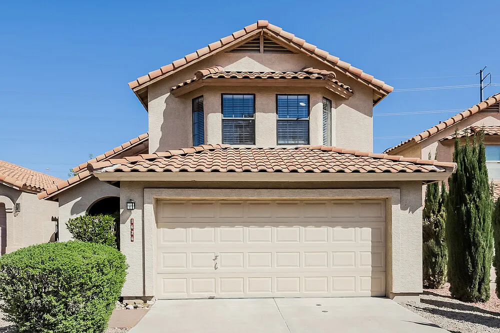 3 bed, 2.5 bath, 1846 sqft, $2,880 — Photo 1