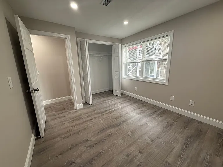 Pondsview Apartments — Photo 74