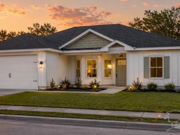 4710 W Lynn Rd, Milton, FL 32583