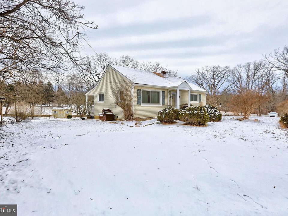 1st image of 16819 Woodgrove Rd