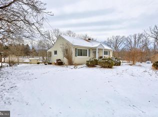 16819 Woodgrove Rd, Round Hill, VA 20141