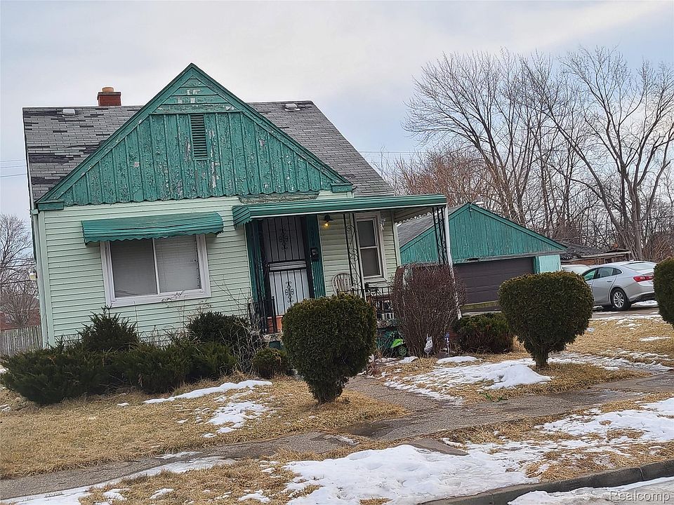 1st image of 4374 Newport St