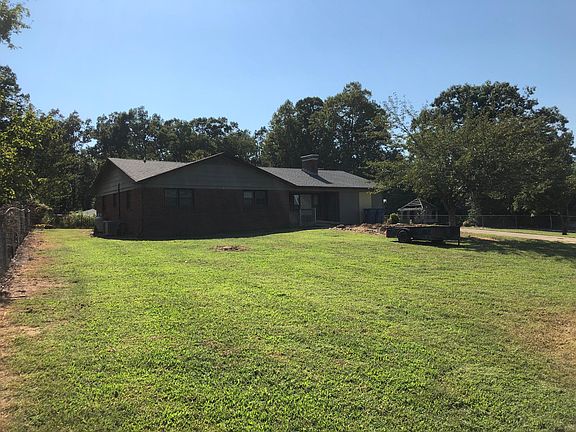 4th image of 1313 Southhaven Dr