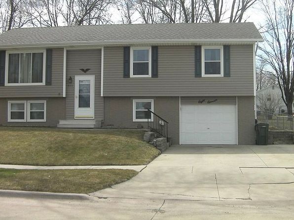 811 Lilac Ln