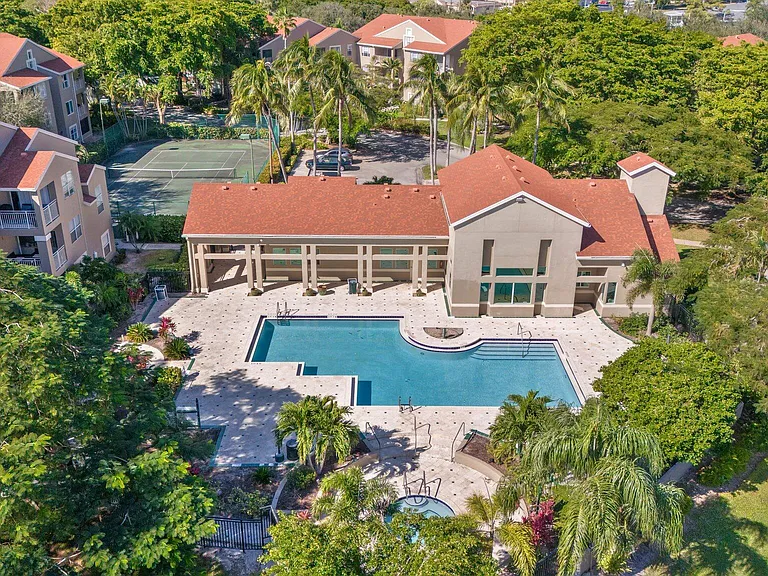 1885 Palm Cove Blvd #10-108 — Photo 2