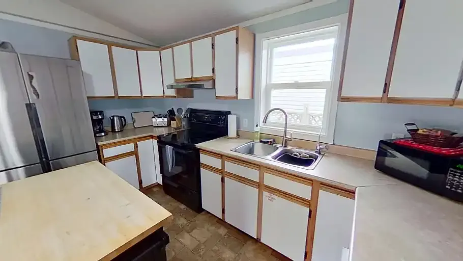 2 bed, 1.0 bath, $2,100 — Photo 2