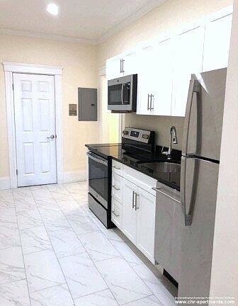 4th image of 19 Fairbanks St APT 31