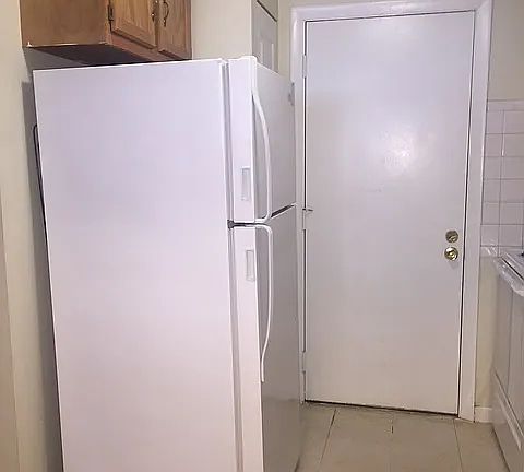 5th image of 800 Governors Dr APT 1