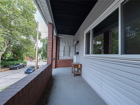 3rd image of 4307 Haldane St