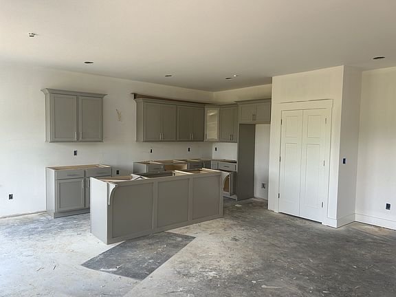 3rd image of 3309 Stonehorn Lot 75