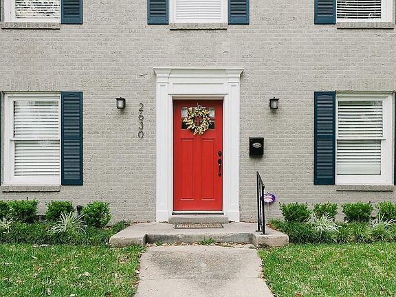 3rd image of 2630 Greenbriar Dr