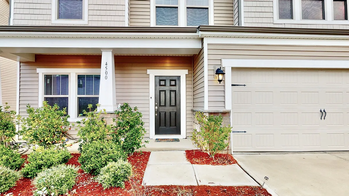 Building Photo - 4500 Collingham Dr