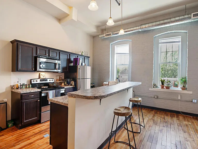 626 Columbia Ave #2A — Photo 4