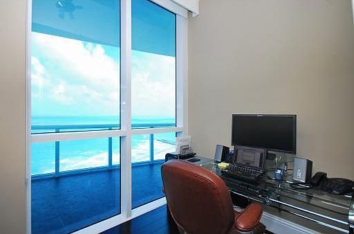 5th image of 50 S Point Dr APT 2902