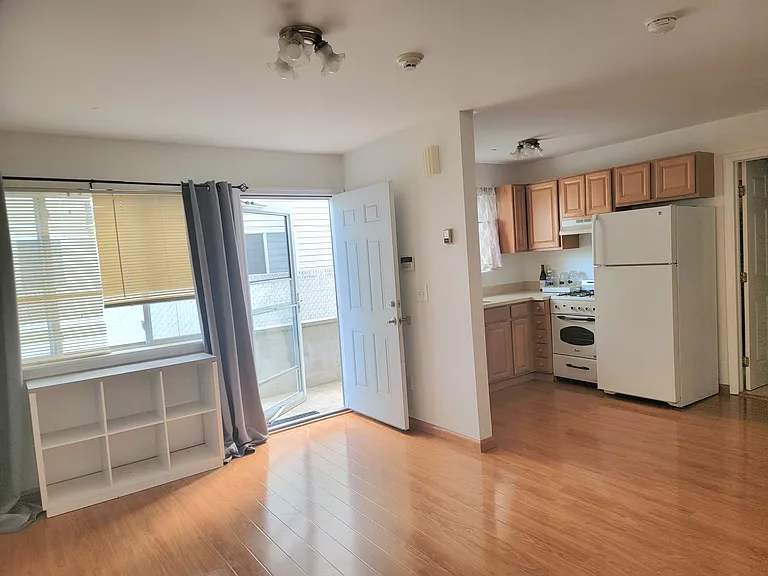 42 Boundary Ave #1 — Photo 5