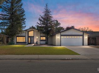 3112 Harrogate Ln, Bakersfield, CA