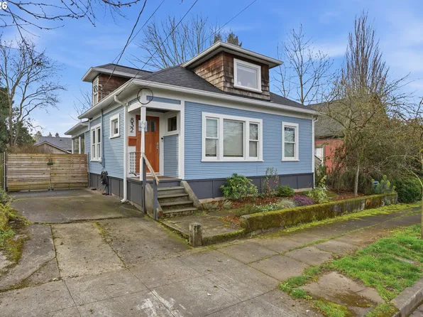 832 N Emerson St, Portland, OR 97217