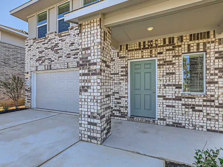 121 Standing Rock Ln — Photo 3