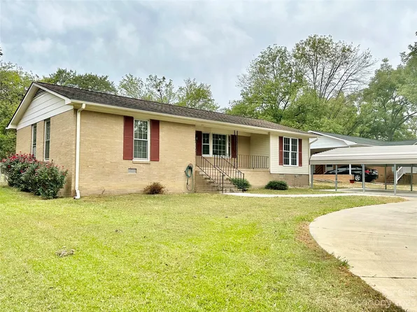 617 Morningside Dr, Chester, SC 29706