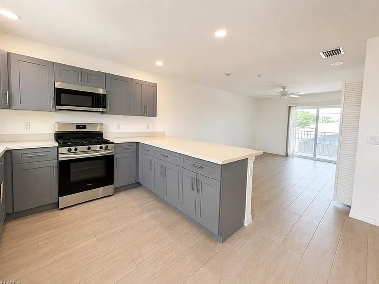 3815 Chiquita Blvd S #201 — Photo 39