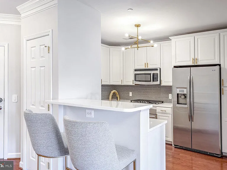 2101 N Monroe St #204 — Photo 1