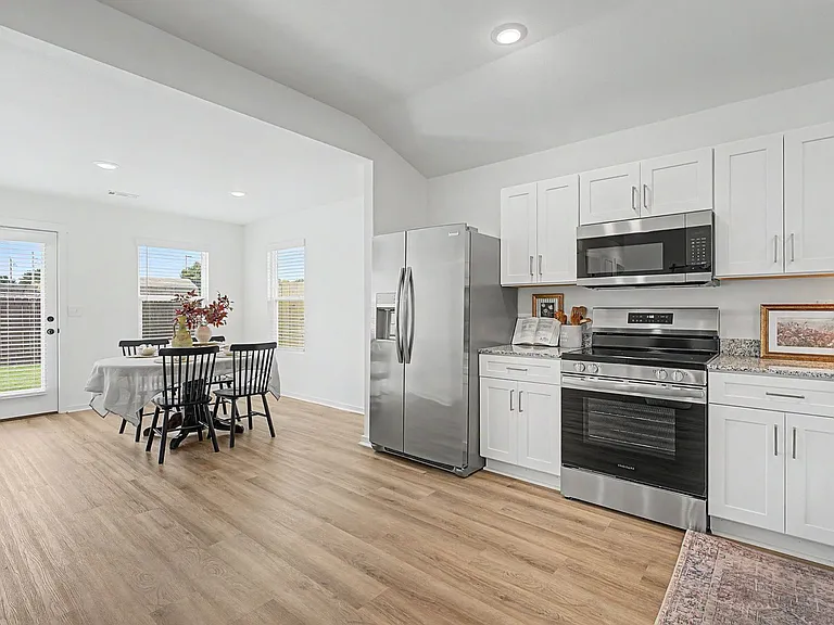802 W Meason Ave — Photo 6