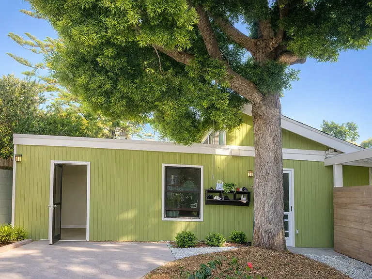 9477 La Jolla Shores Dr #B — Photo 3