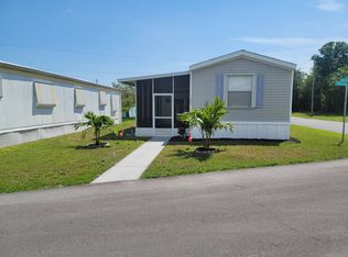 195 Meanie Cir W, Sebastian, FL 32958