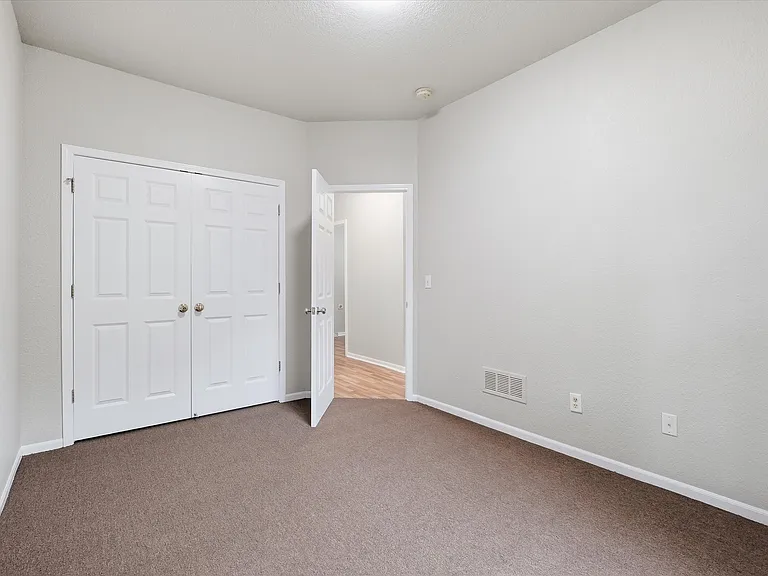 10341 Parkview Ave — Photo 11