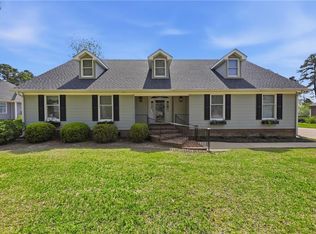 2123 Rivershore Rd, Elizabeth City, NC 27909