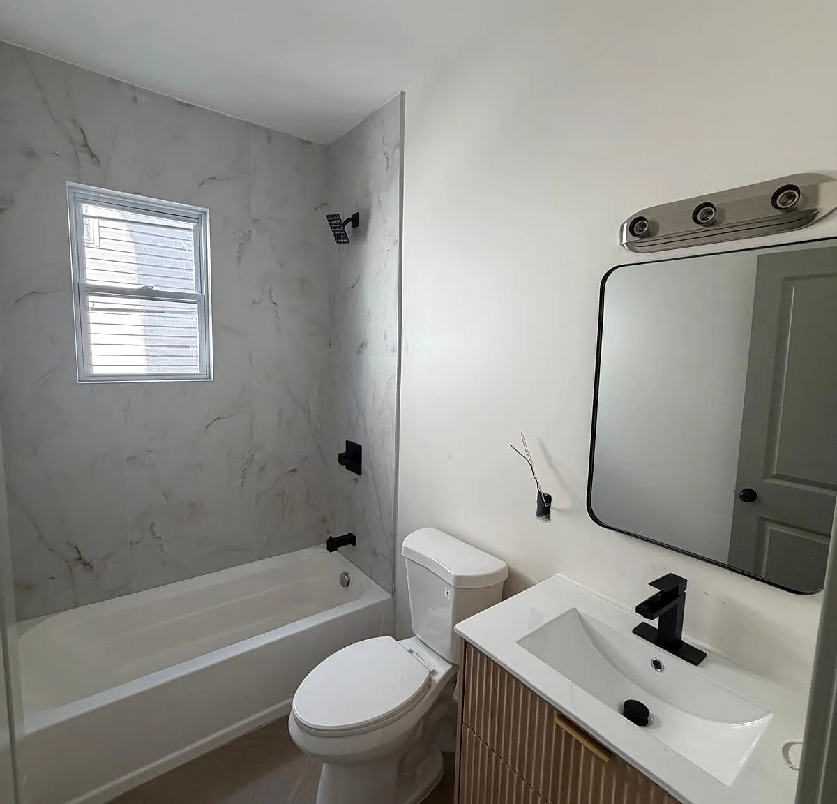 1 bed, $1,600 — Photo 1