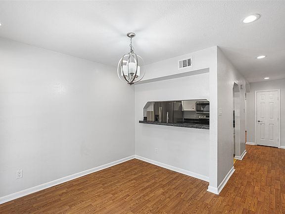 3rd image of 12633 Memorial Dr APT 118