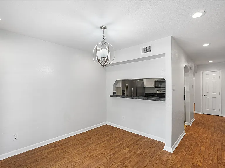 12633 Memorial Dr #118 — Photo 3