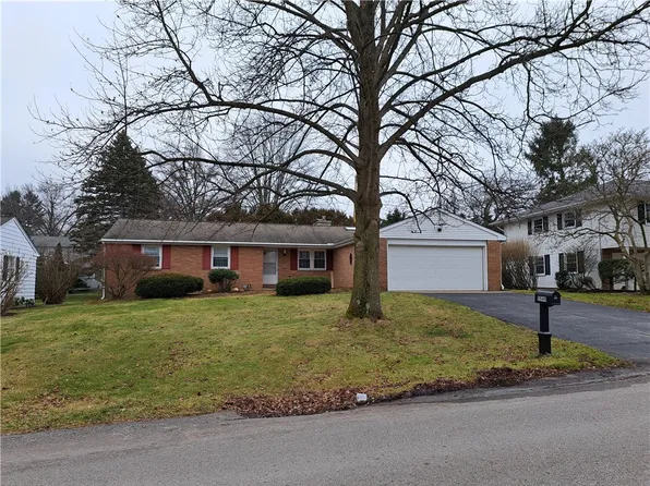 5549 Bondy Dr, Erie, PA 16509