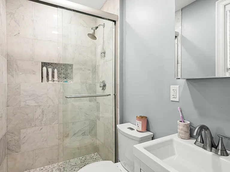 55 Saxton St #1 — Photo 7