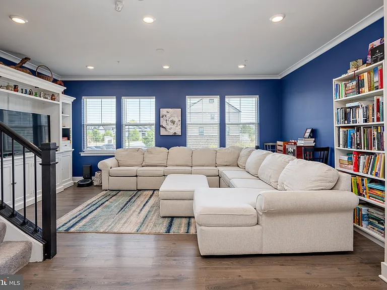 618 Chalcedony Ln — Photo 12