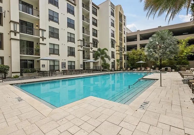 Lantower Westshore — Photo 2