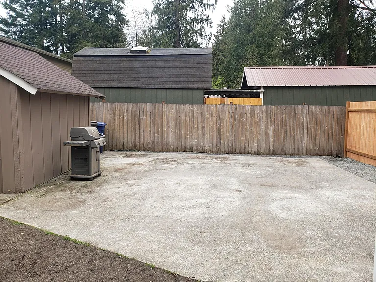4832 Cemetery Rd — Photo 10