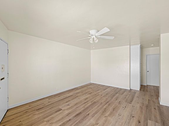 4th image of 1337 N Buena Vista St #C