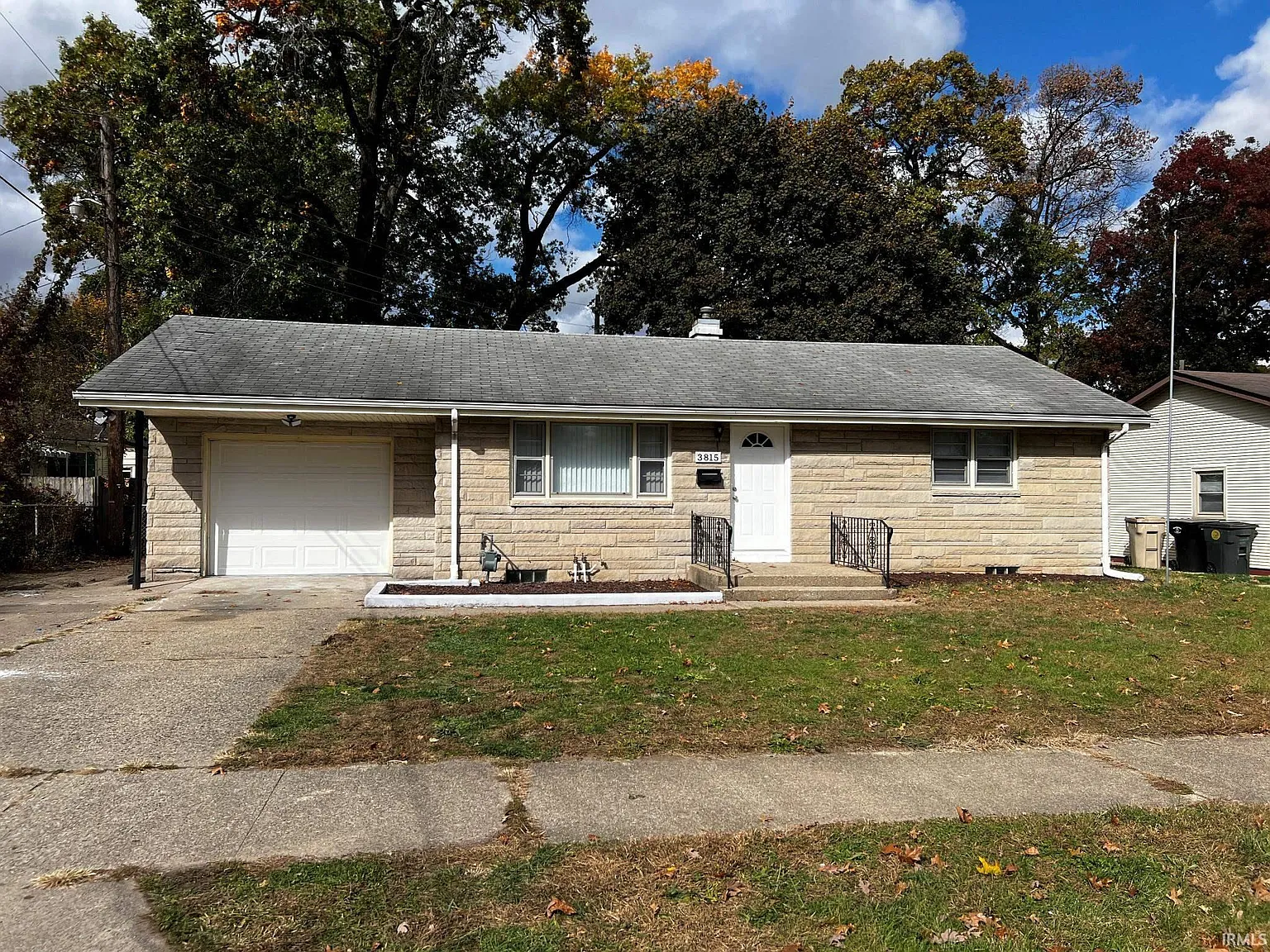 3815 Ardmore Trl photo 1