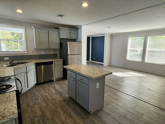 2nd image of 6776 Townsend Rd #30
