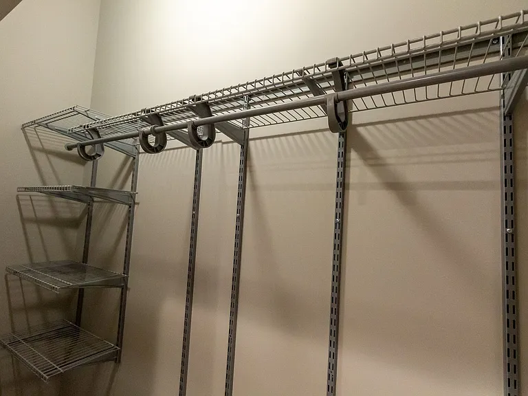 Pf-Arg, 2618 W Evergreen Llc — Photo 32
