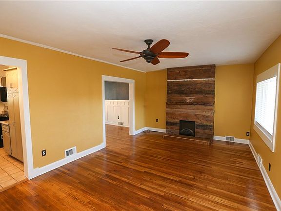 4th image of 1045 Biltmore Ave