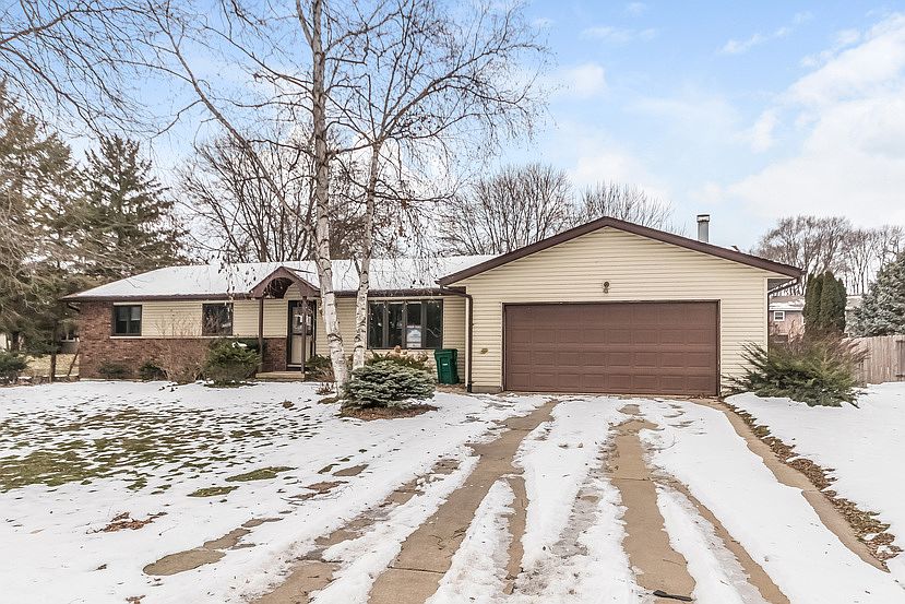 1st image of 5406 Valley Dr