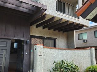 17812 Killion St #K, Encino, CA 91316