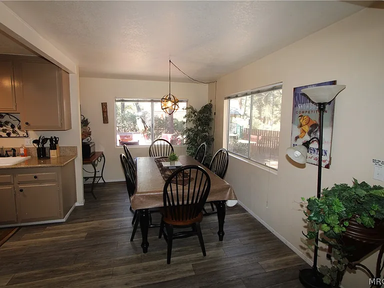 774 Summit Blvd #B — Photo 6